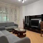 Leonard Apartment
