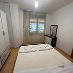 Leonard Apartment